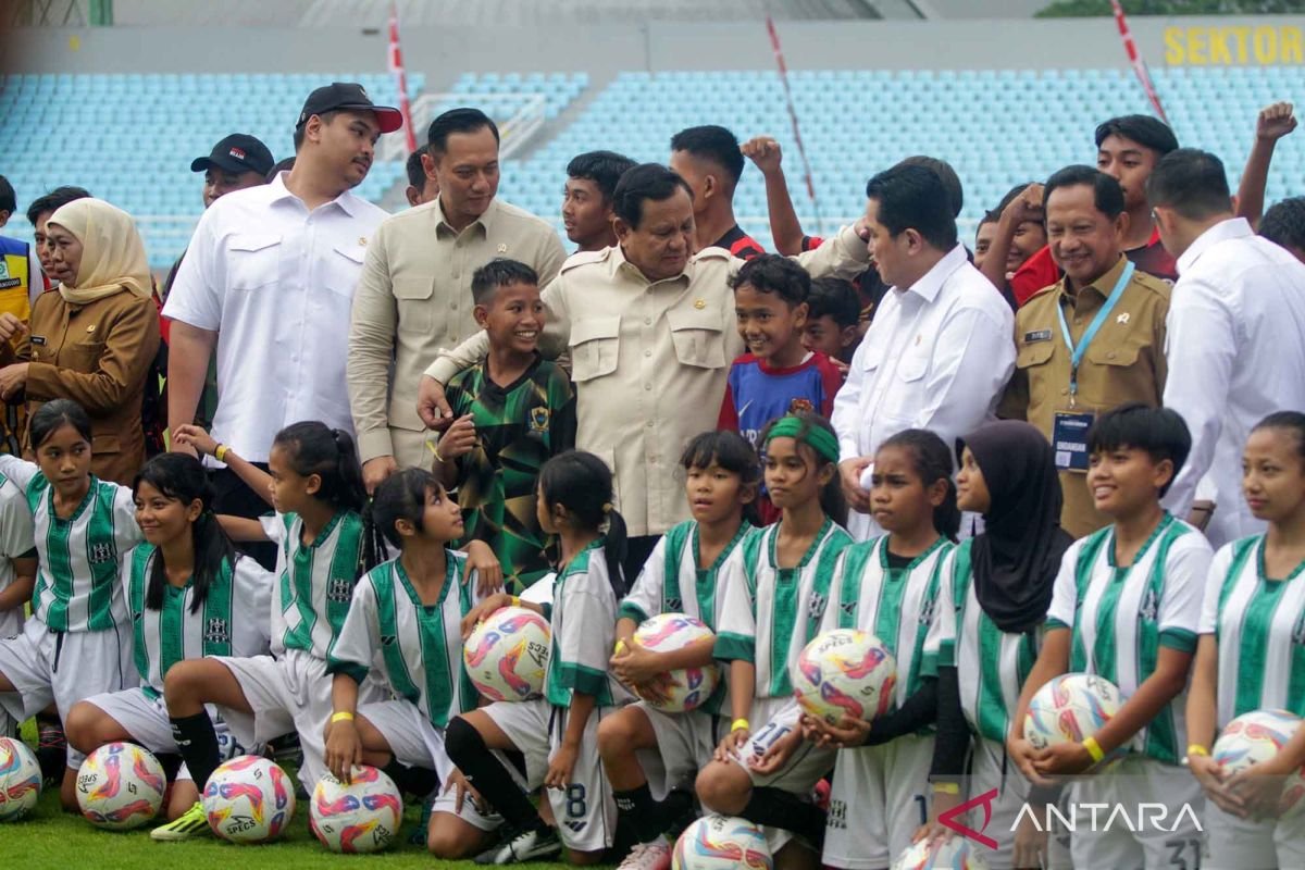 Presiden Prabowo Subianto Resmi Membuka 17 Stadion Standar FIFA di Indonesia