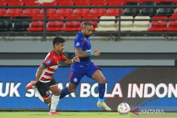 Arema FC Siap Berjuang 200 Persen untuk Ambil Tiga Poin Hadapi Persebaya