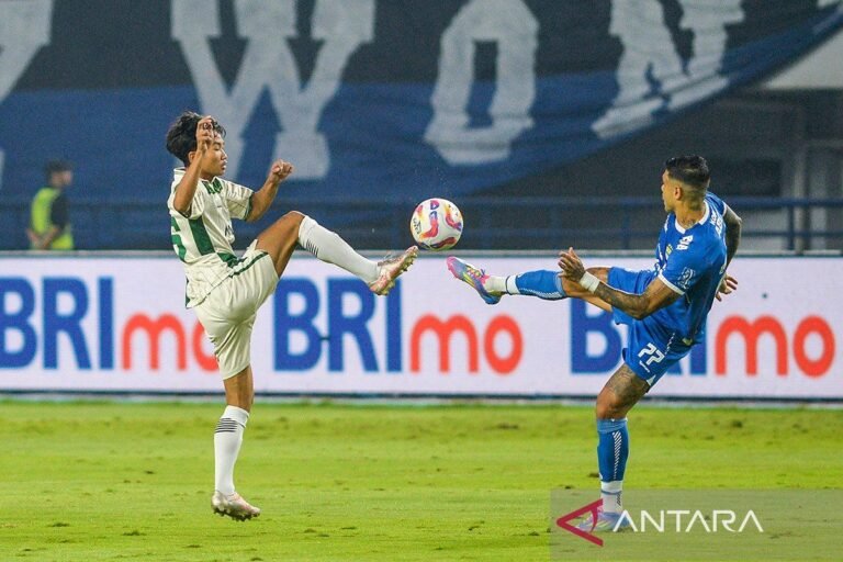 Persib Bandung Memerlukan Empat Poin Lagi untuk Mengamankan Gelar Juara