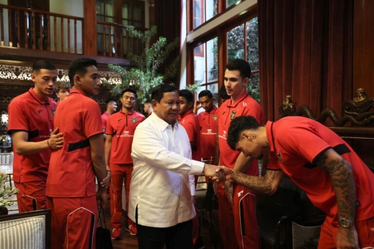 Presiden Mengingatkan Timnas untuk Terus Berjuang Maksimal Meski Lolos ke Playoff