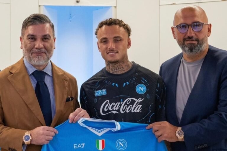 Berita Terbaru: Napoli Resmi Mengamankan Pemain Sayap Belanda, Noa Lang, dari PSV Eindhoven