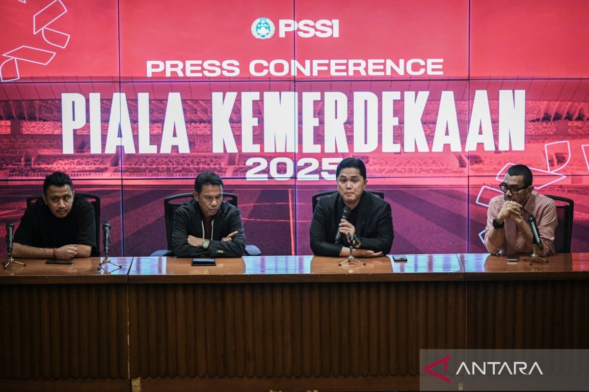Here are some alternative titles for "Daftar Resmi Empat Negara Peserta Piala Kemerdekaan 2025":

1. "Empat Negara Resmi Berpartisipasi dalam Piala Kemerdekaan 2025"
2. "Daftar Peserta Resmi Piala Kemerdekaan 2025: Empat Negara Terpilih"
3. "Empat Negara yang Mengikuti Piala Kemerdekaan 2025"
4. "Piala Kemerdekaan 2025: Daftar Resmi Empat Negara Peserta"
5. "Peserta Piala Kemerdekaan 2025: Empat Negara Resmi Terpilih"
6. "Empat Negara yang Akan Berlaga di Piala Kemerdekaan 2025"
7. "Piala Kemerdekaan 2025: Daftar Empat Negara Peserta"
8. "Mengenal Empat Negara Peserta Piala Kemerdekaan 2025"

Feel free to choose any of these options or modify them further!