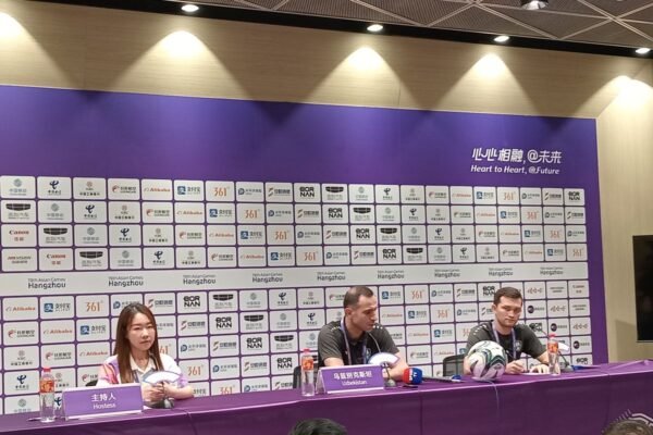 Timur Kapadze Siap Menukangi Timnas Indonesia