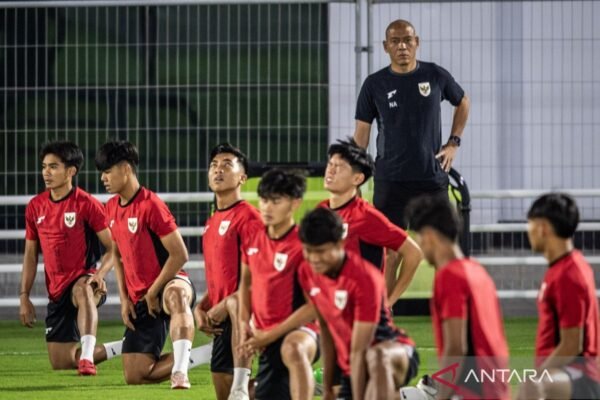 Pesan Nova Arianto untuk Timnas U-17: Tetap Rendah Hati dan Terus Berjuang